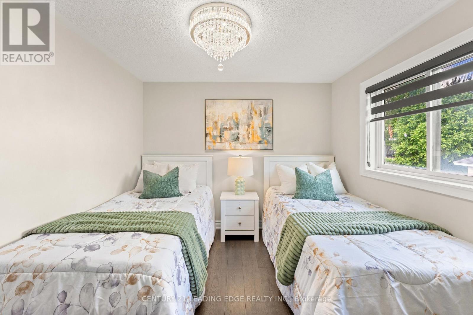 6 FREELAND AVENUE - 30