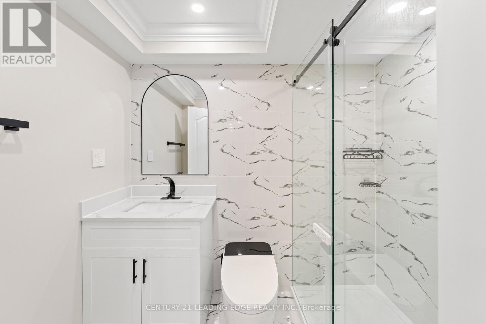 6 FREELAND AVENUE - 41