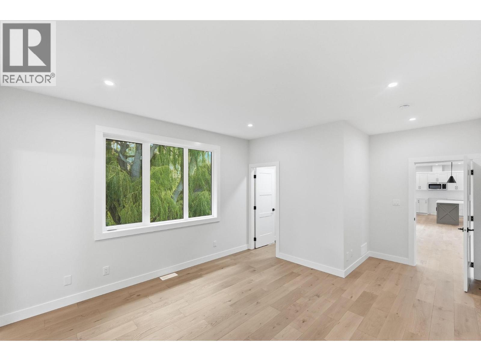 3620 LOBELIA Drive - 18