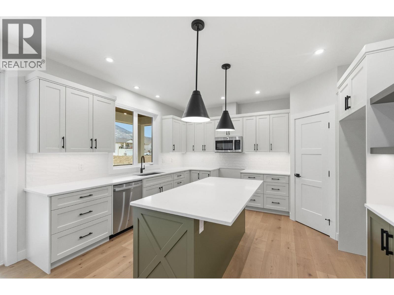 3620 LOBELIA Drive - 7