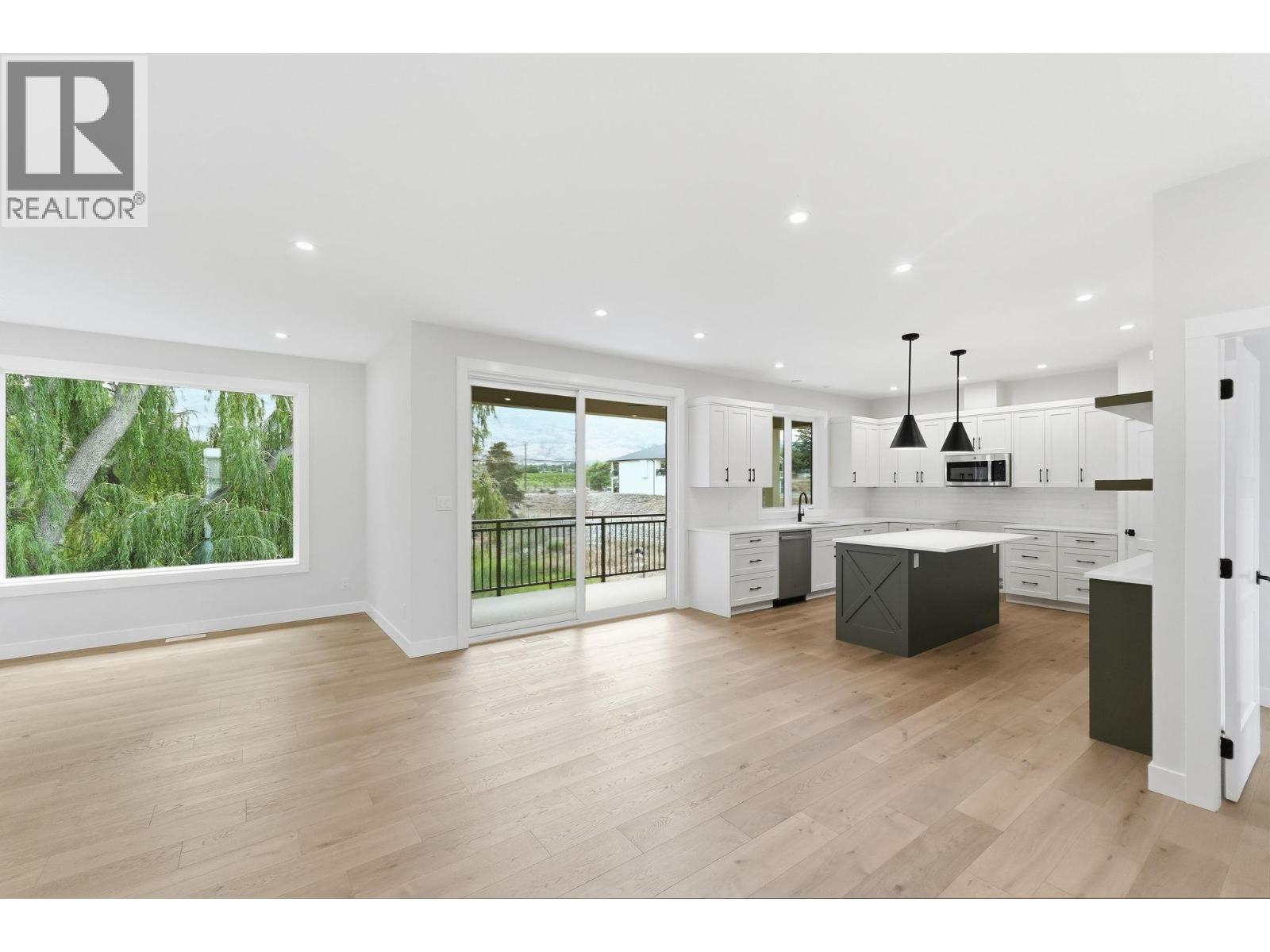 3620 LOBELIA Drive - 6