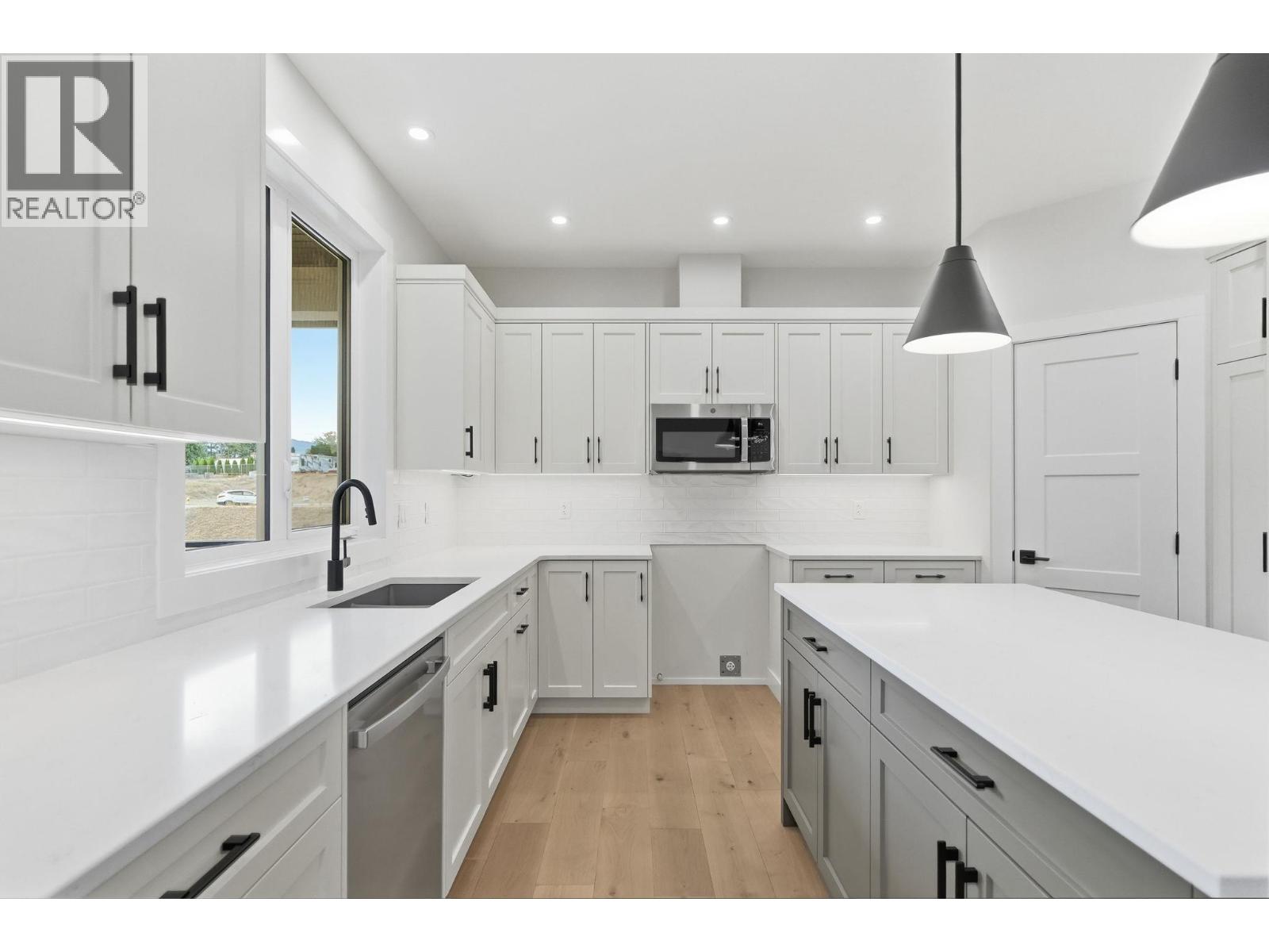 3620 LOBELIA Drive - 9