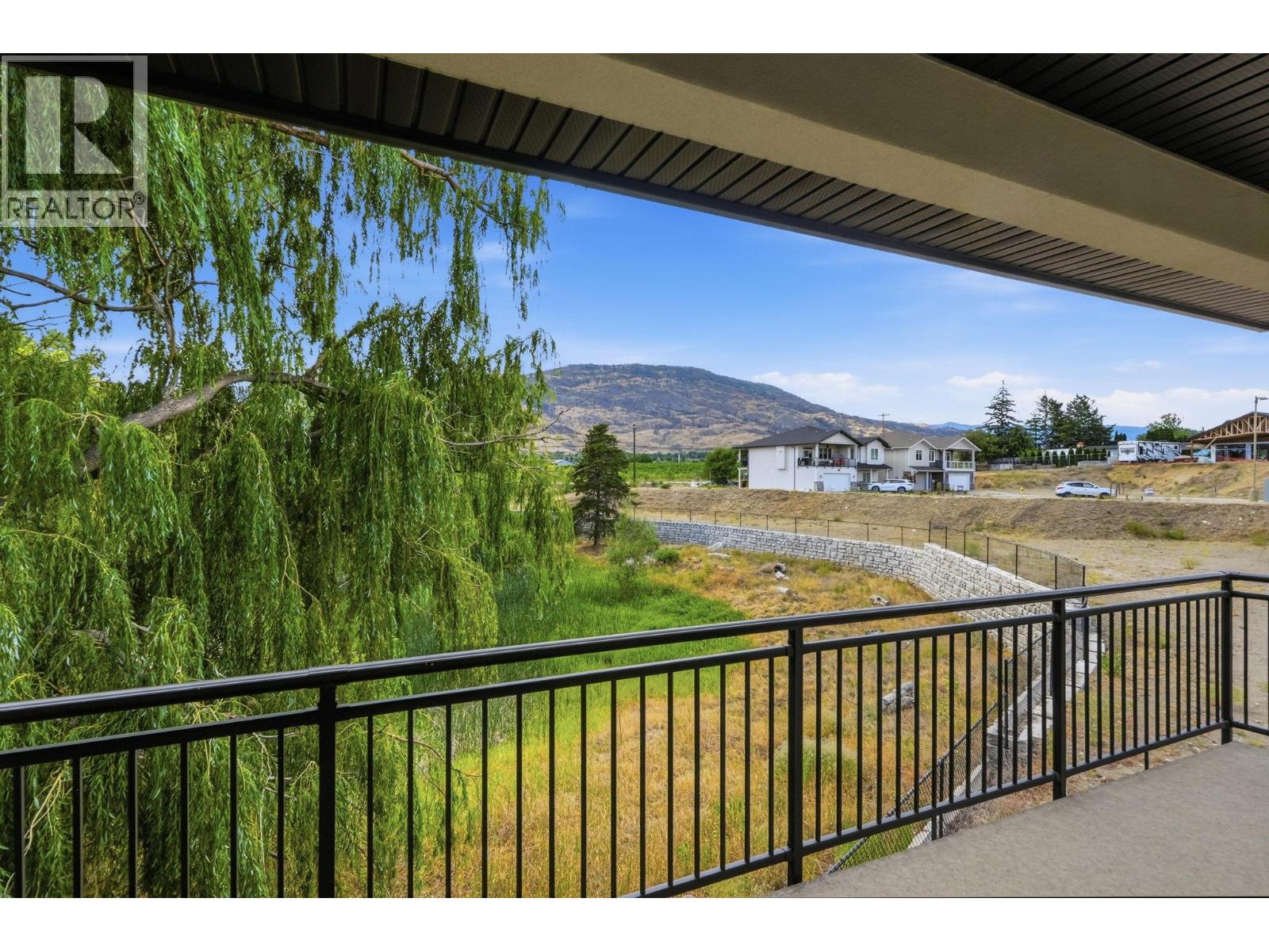3620 LOBELIA Drive - 32