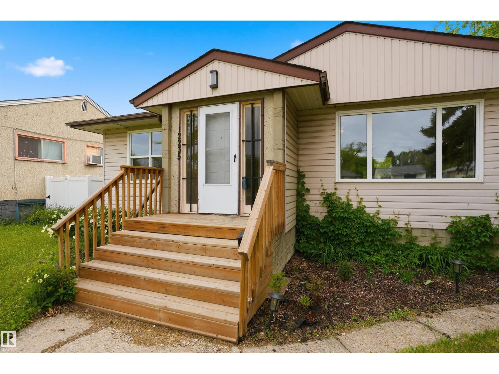 12235 ST ALBERT TR NW - 28