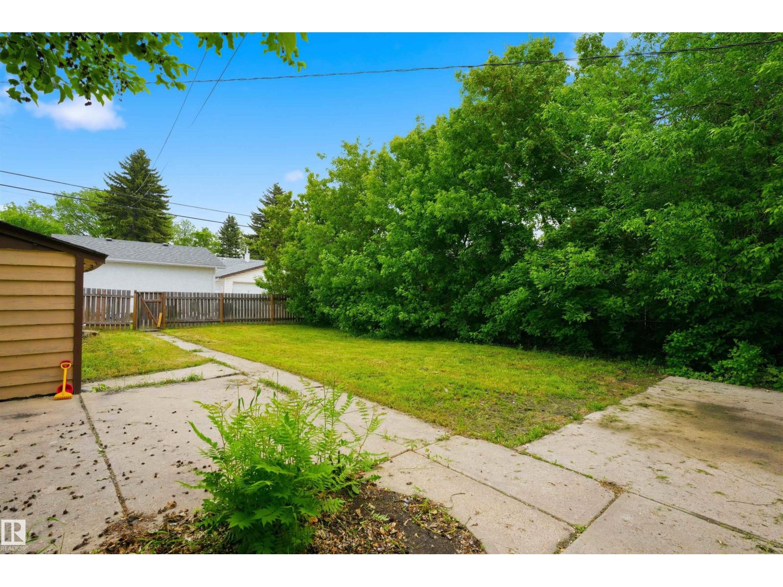 12235 ST ALBERT TR NW - 33