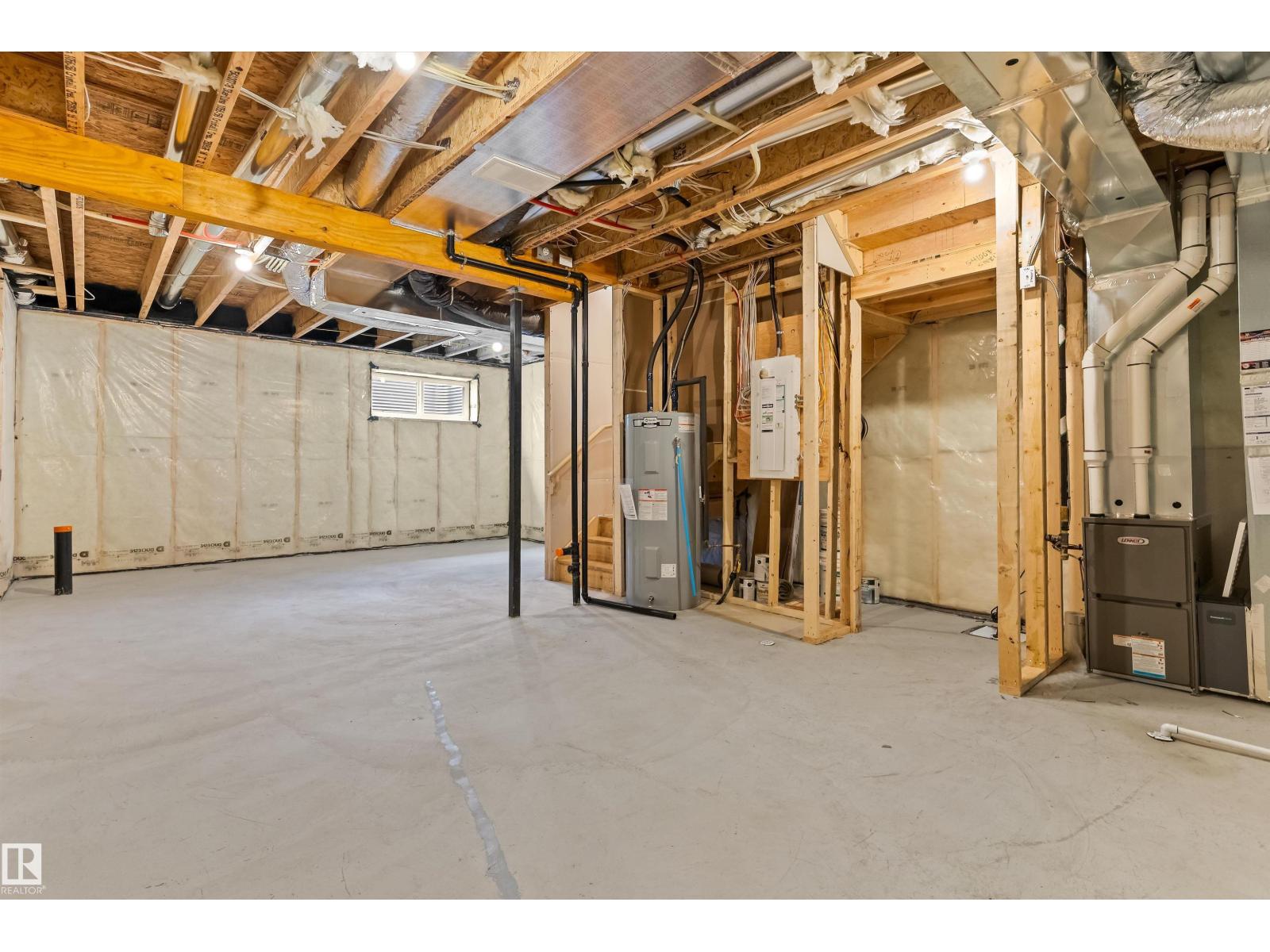 1064 CRISTALL CR SW - 33