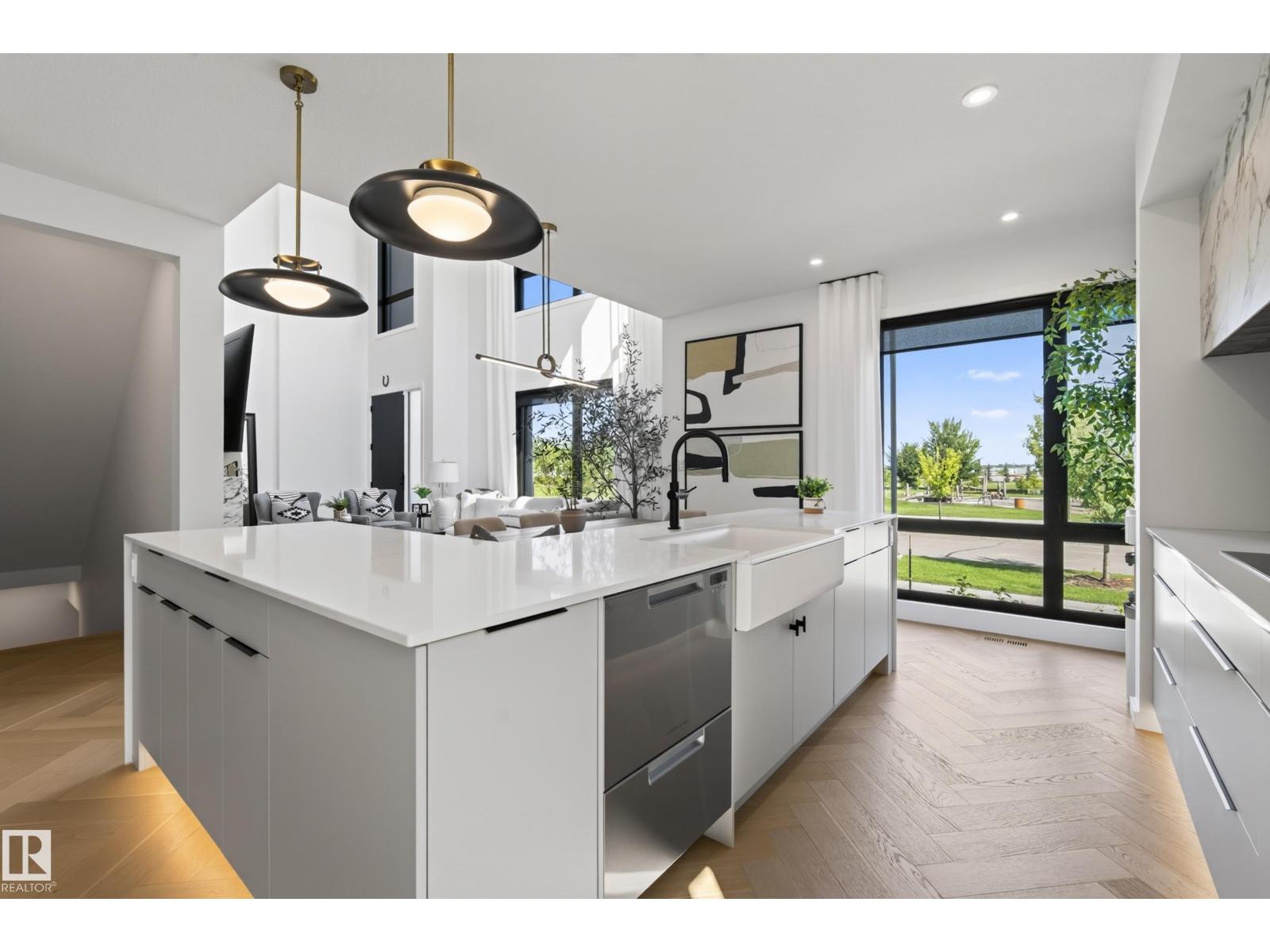 #42 5 RONDEAU DR - 14
