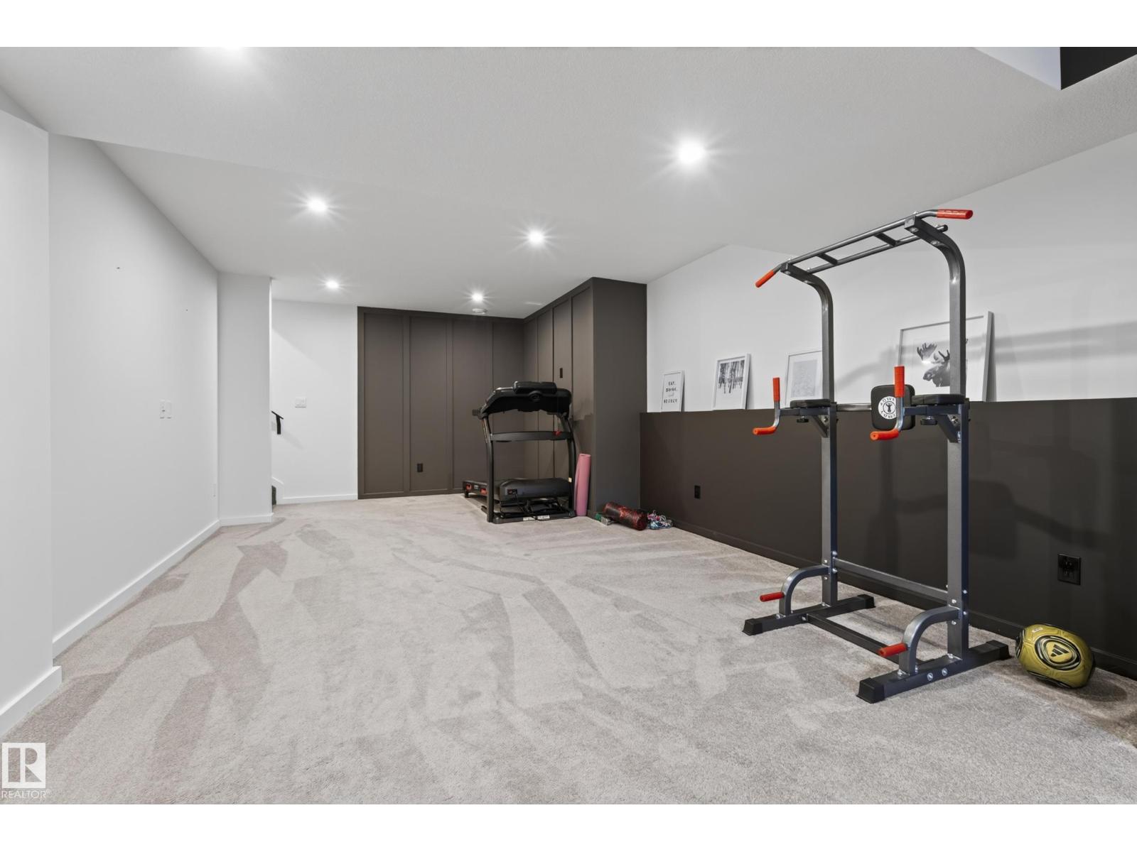 #42 5 RONDEAU DR - 45