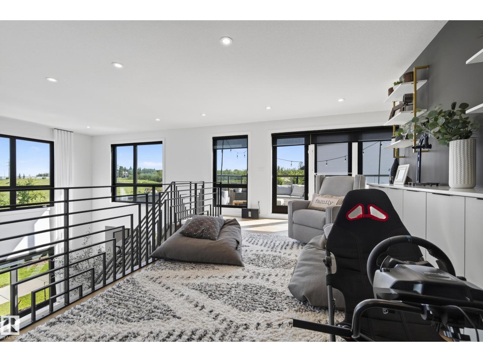 #42 5 RONDEAU DR - 30