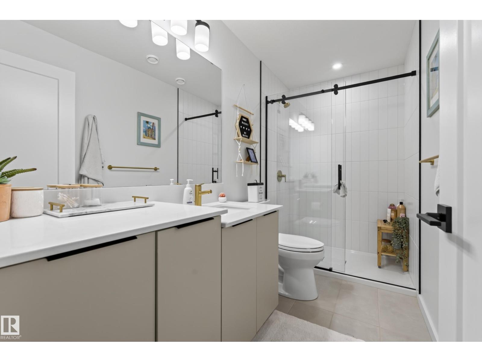 #42 5 RONDEAU DR - 47