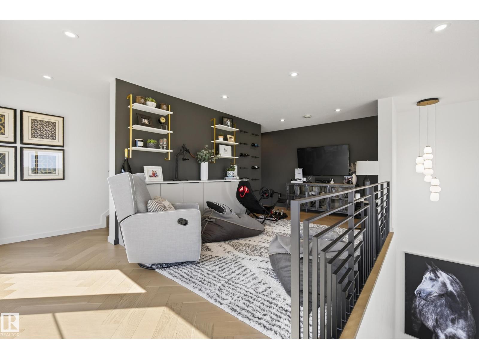 #42 5 RONDEAU DR - 28