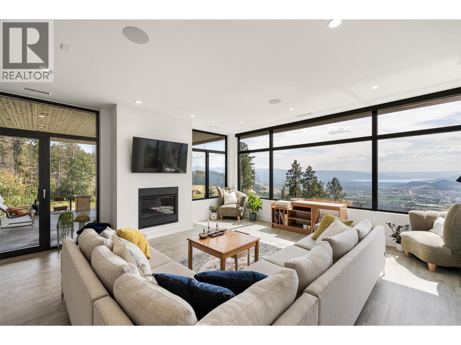 4425 Twin Creek Place - 48