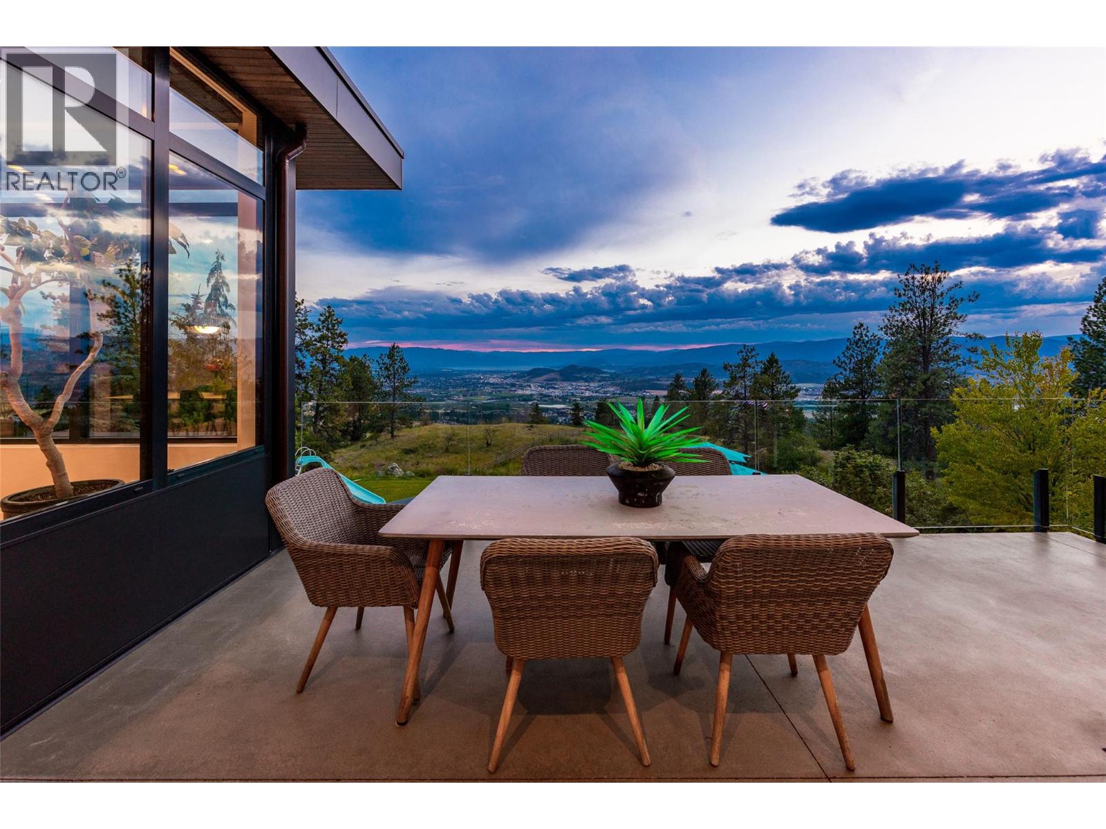 4425 Twin Creek Place - 68