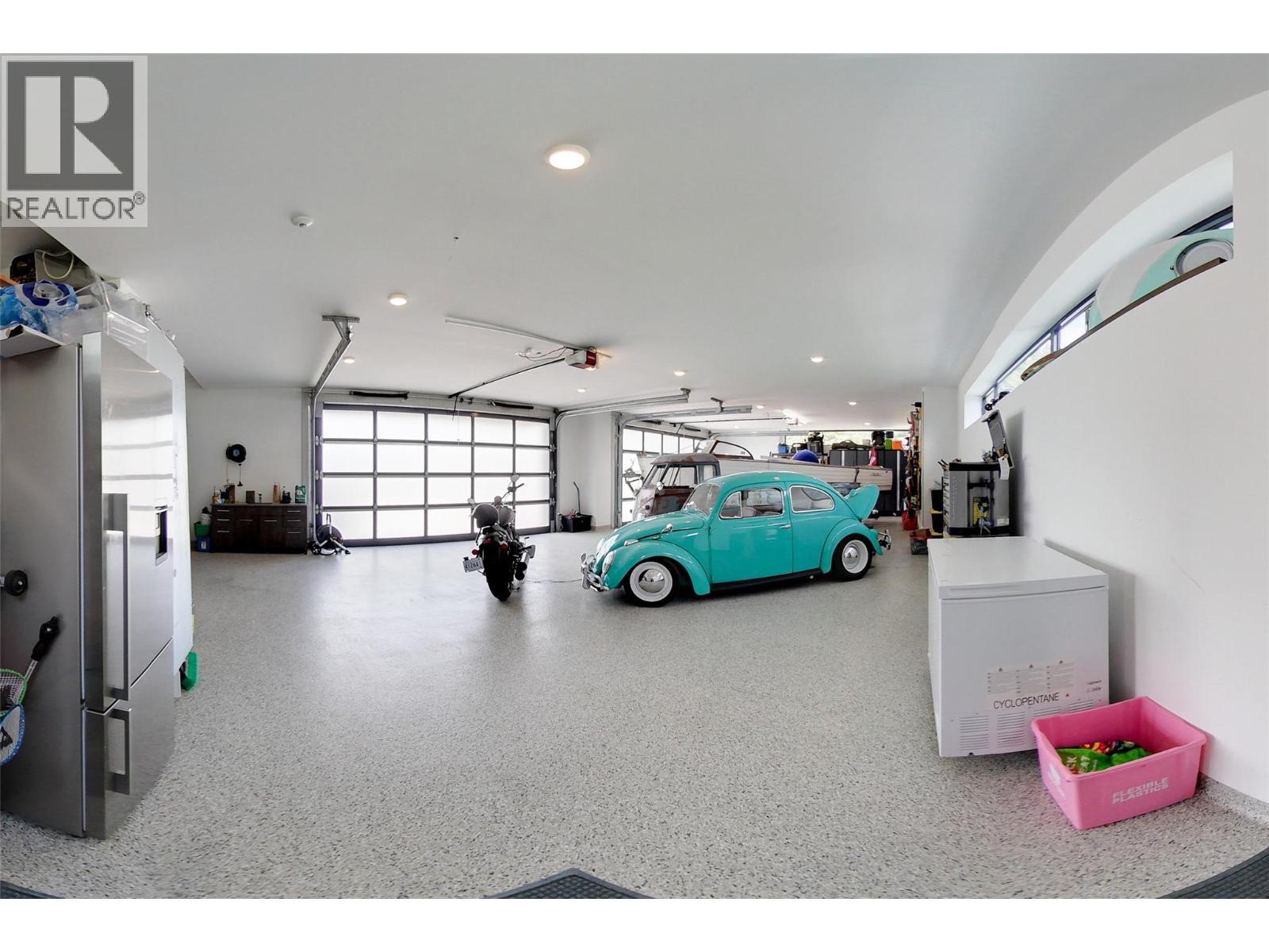 4425 Twin Creek Place - 92