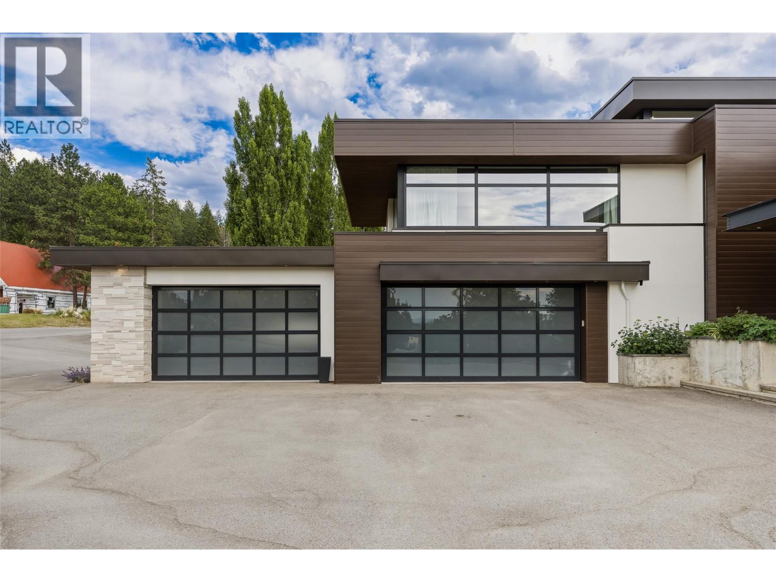 4425 Twin Creek Place - 96