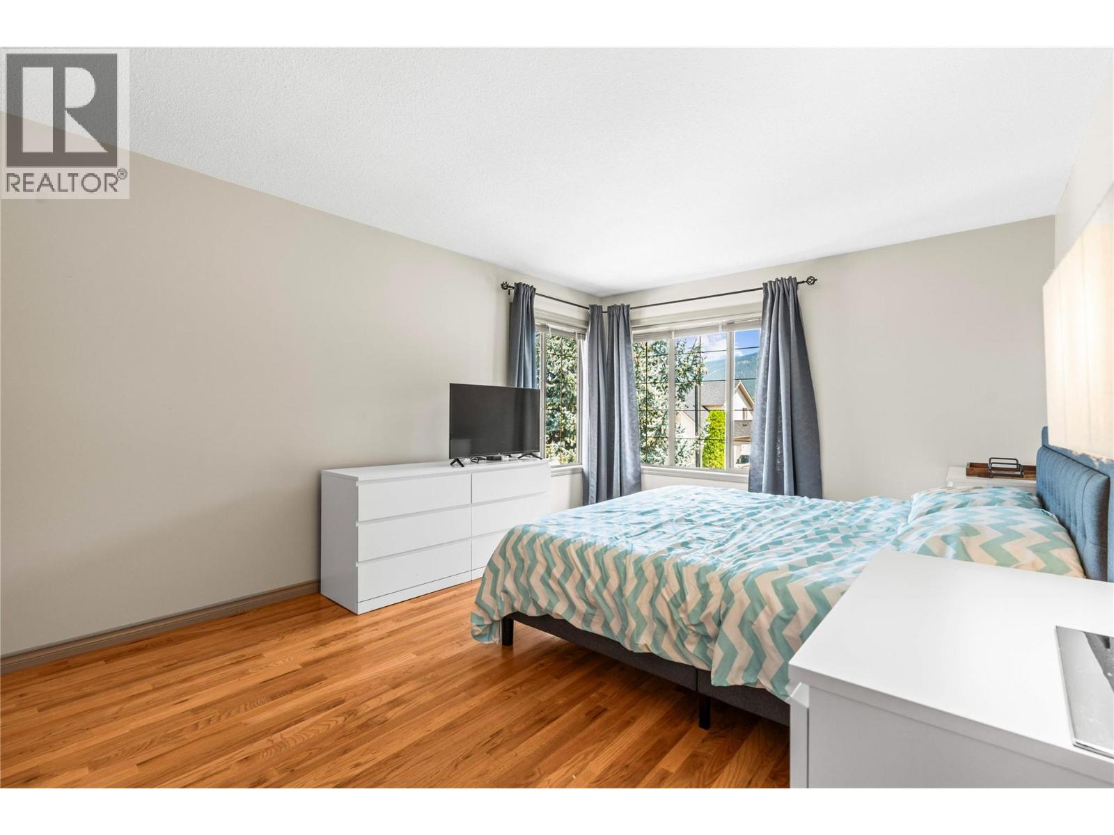 2068 Hunter Crescent, Armstrong