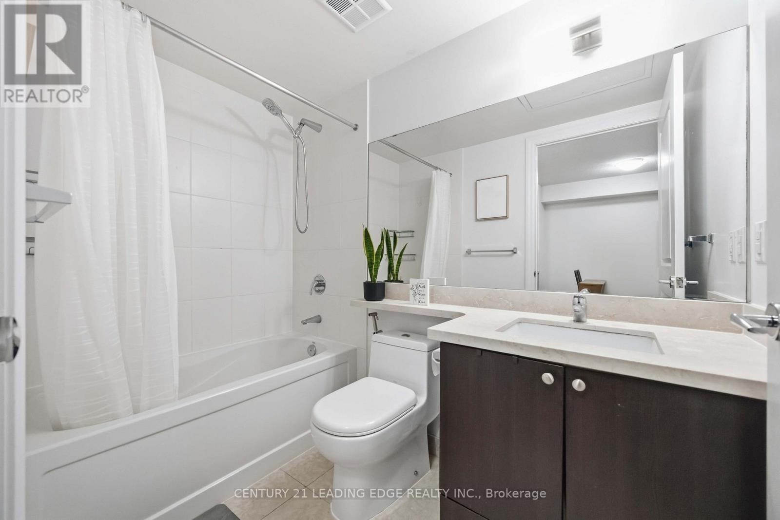 #405 151 UPPER DUKE CRESCENT - 20