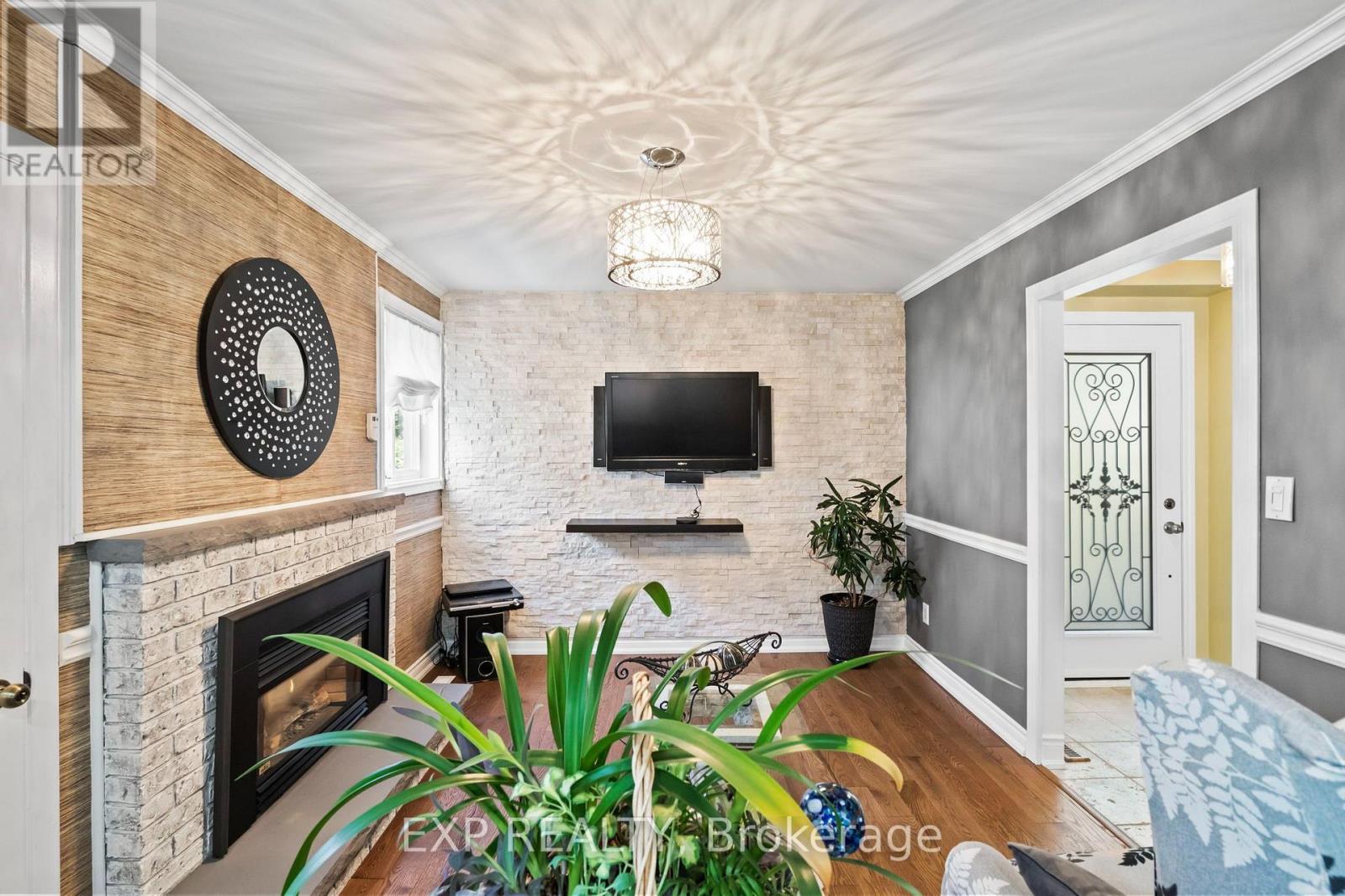 171 SIMONSTON BOULEVARD - 38
