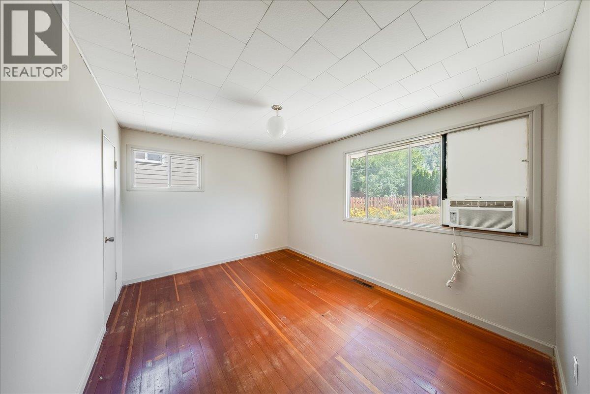 706 Hermia Crescent - 13