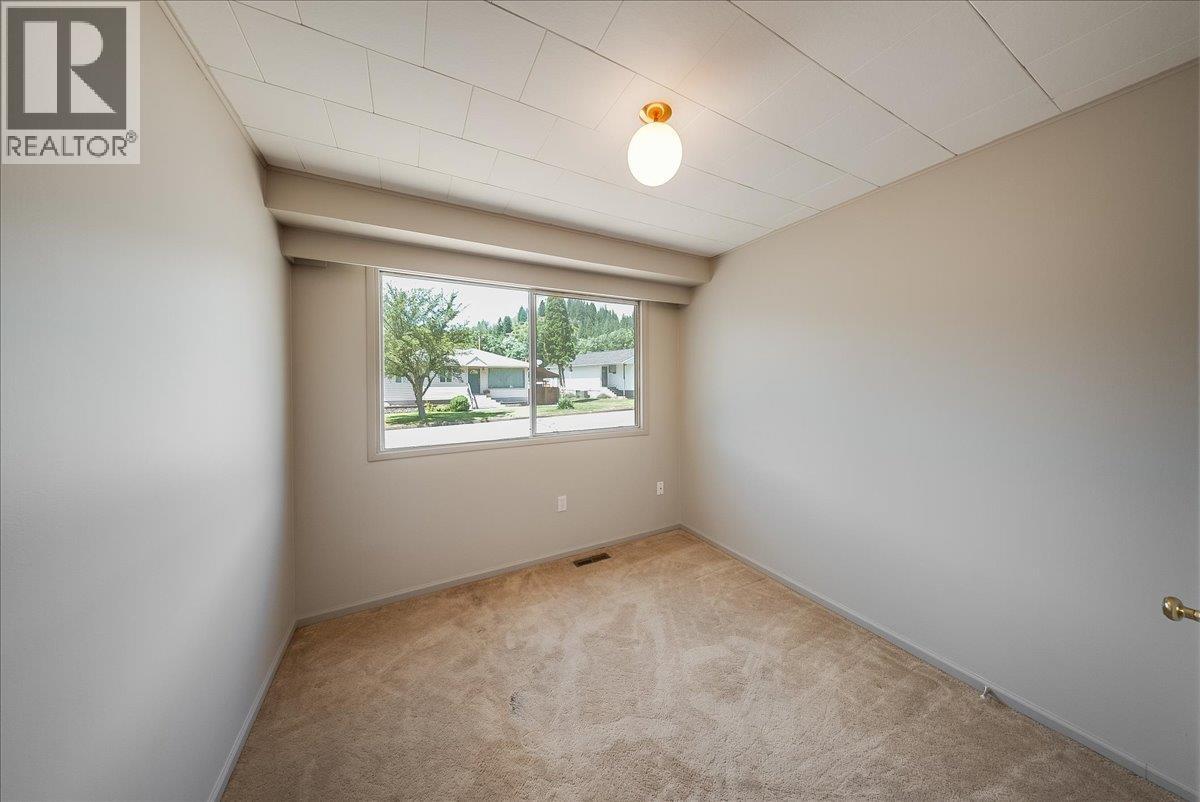 706 Hermia Crescent - 9