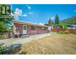 706 Hermia Crescent, Trail, BC V1R1B4 Photo 32