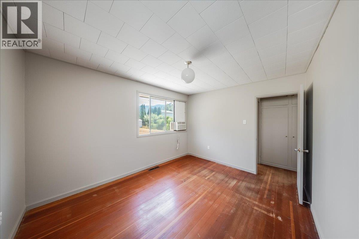 706 Hermia Crescent - 15