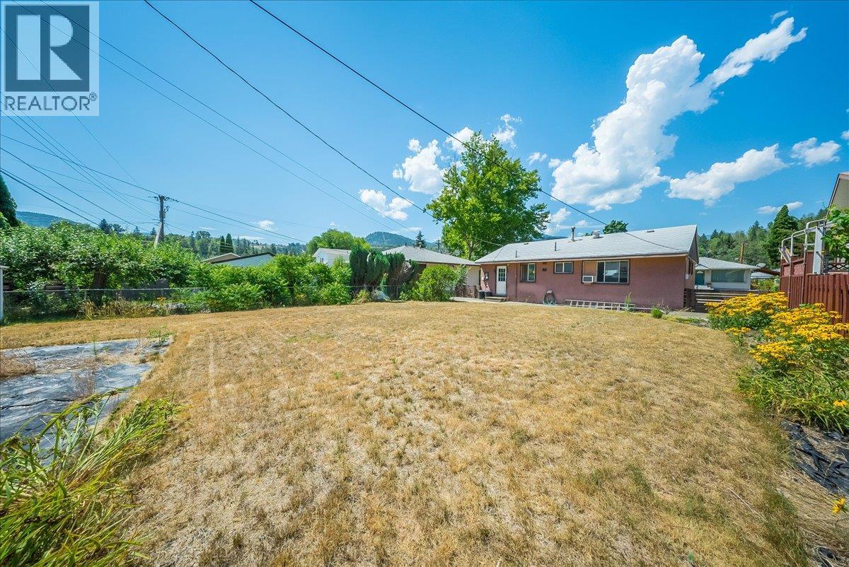 706 Hermia Crescent - 30