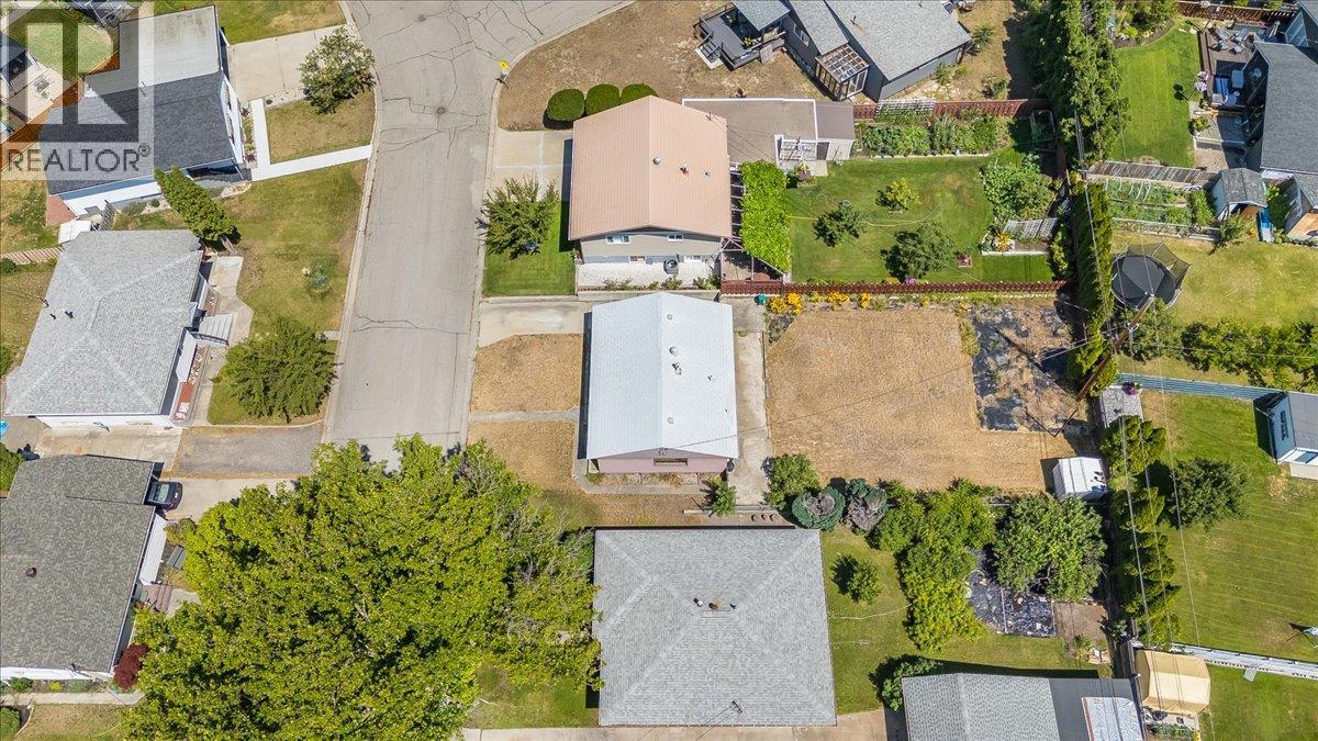 706 Hermia Crescent - 36