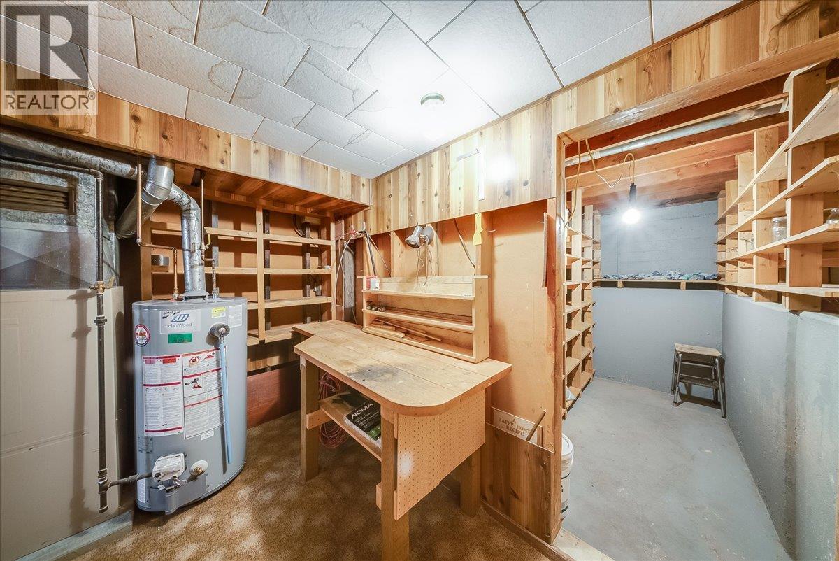 706 Hermia Crescent - 25