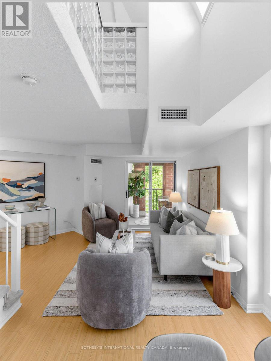 #412 119 MERTON STREET - 21