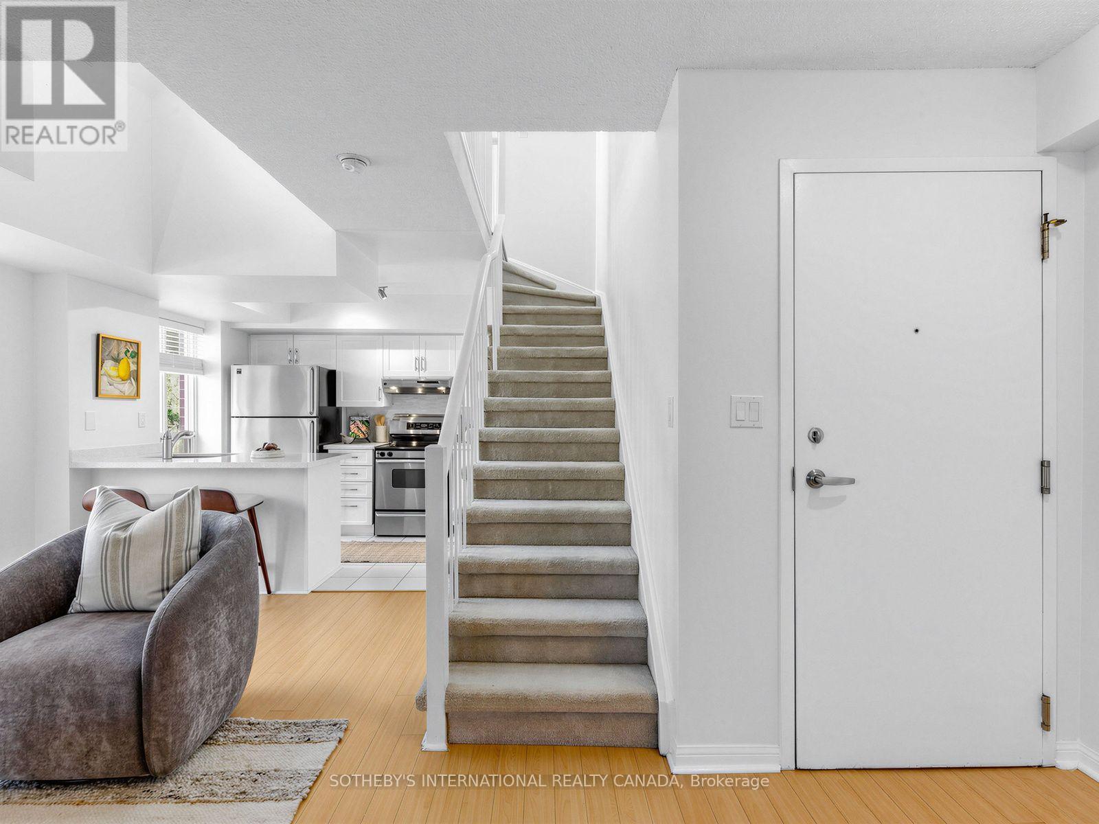 #412 119 MERTON STREET - 14