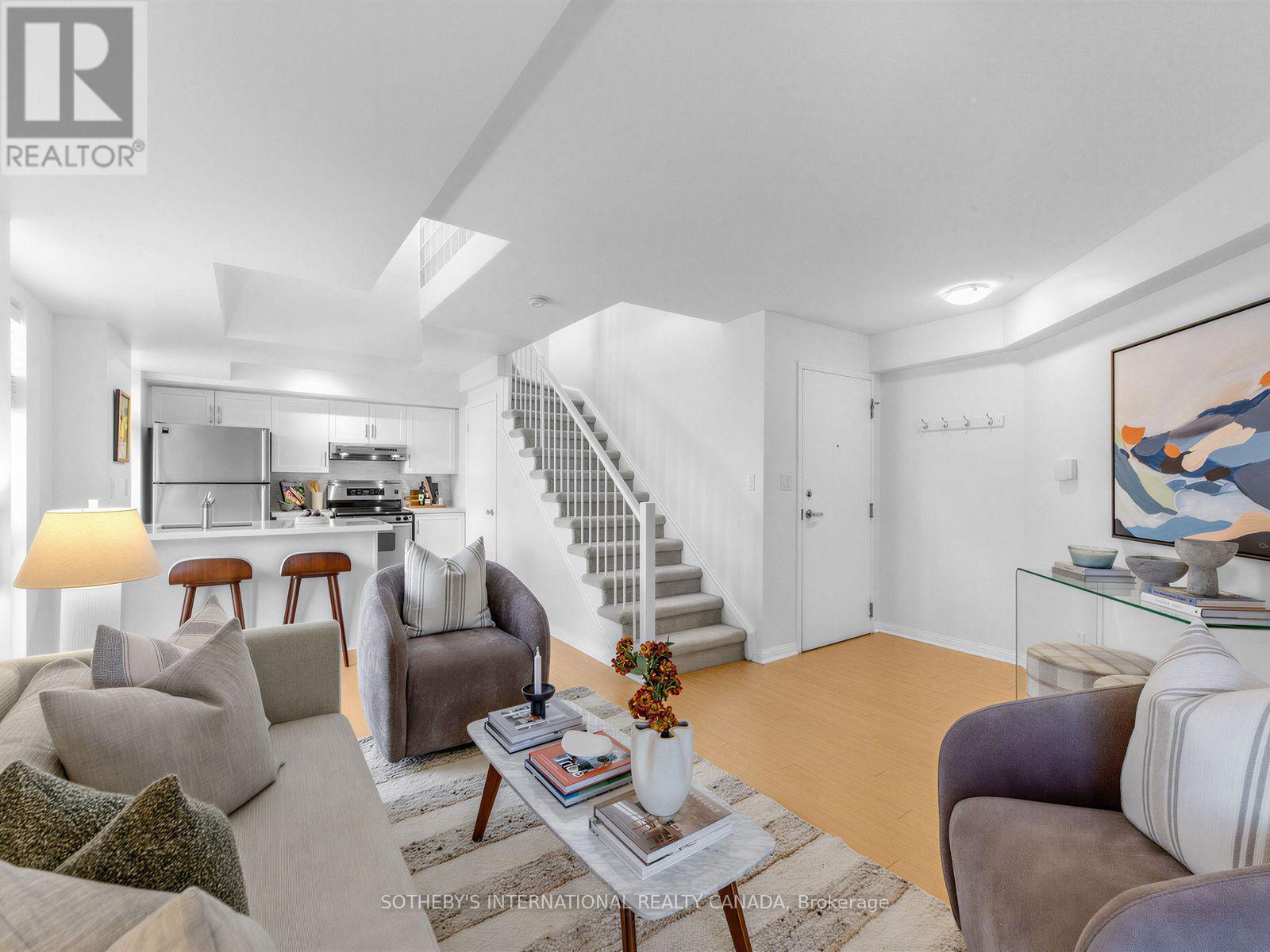 #412 119 MERTON STREET - 4