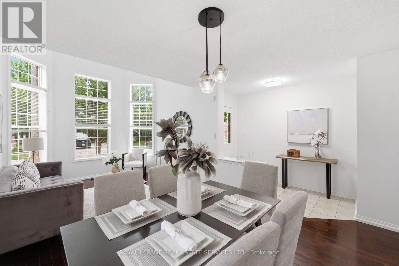 2382 FALKLAND CRESCENT - 9
