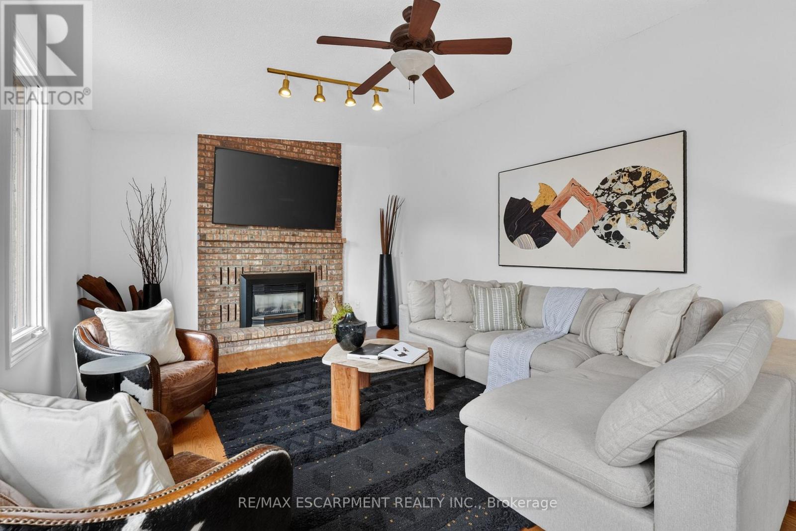 2450 OVERTON DRIVE - 19