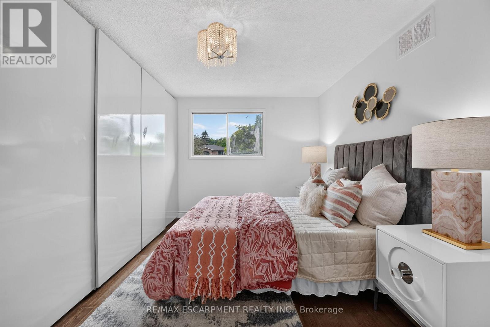 2450 OVERTON DRIVE - 25