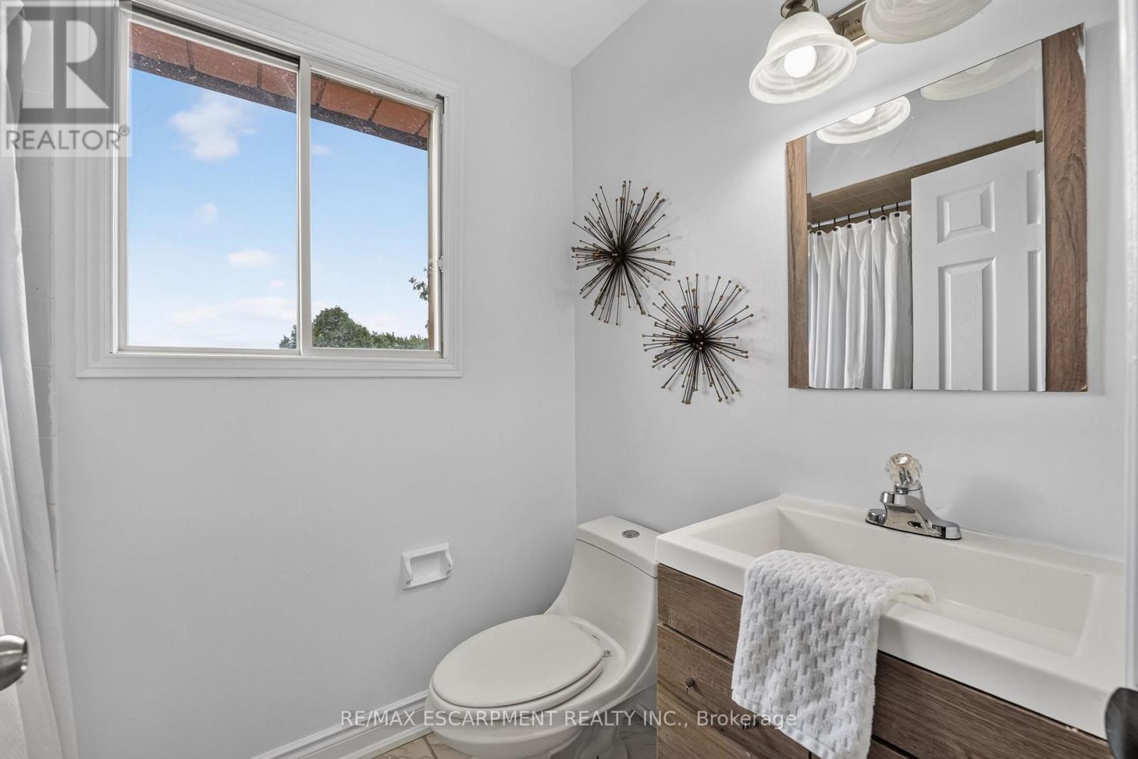 2450 OVERTON DRIVE - 31