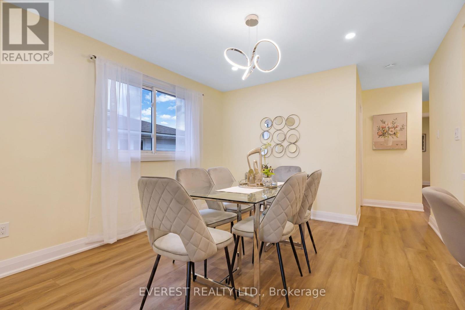 27 LAVINA CRESCENT - 15