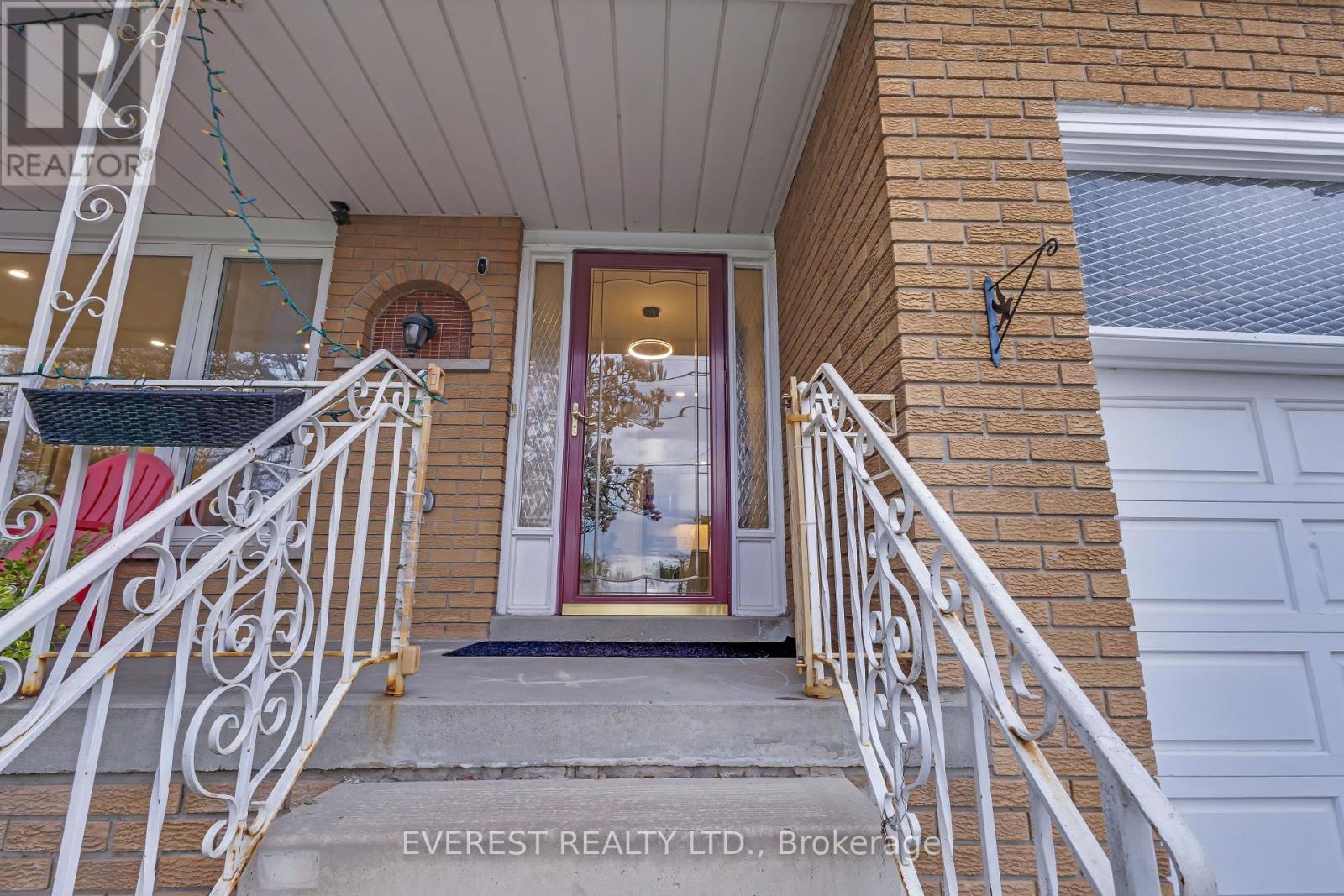 27 LAVINA CRESCENT - 8
