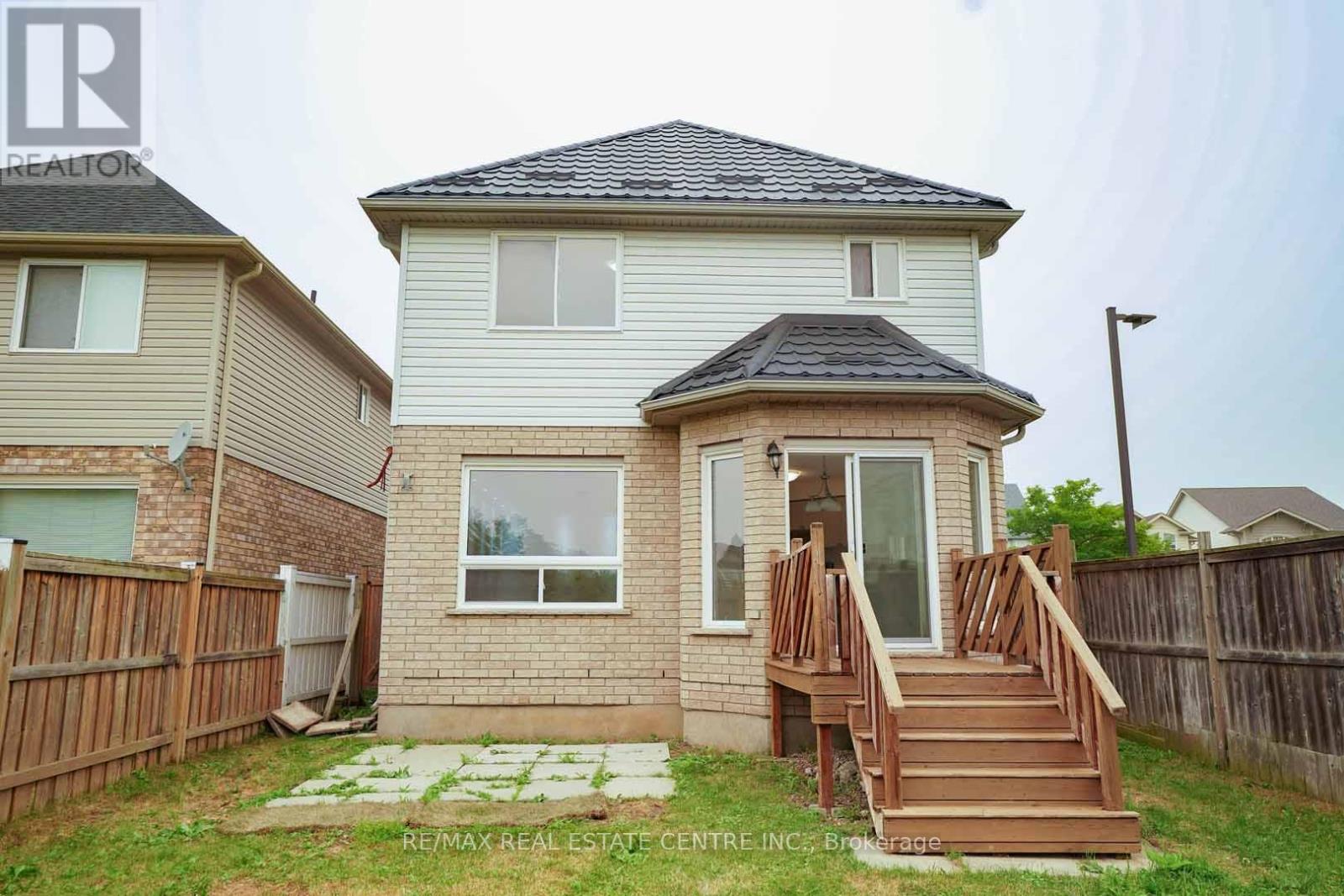 18 HERITAGE DRIVE - 18