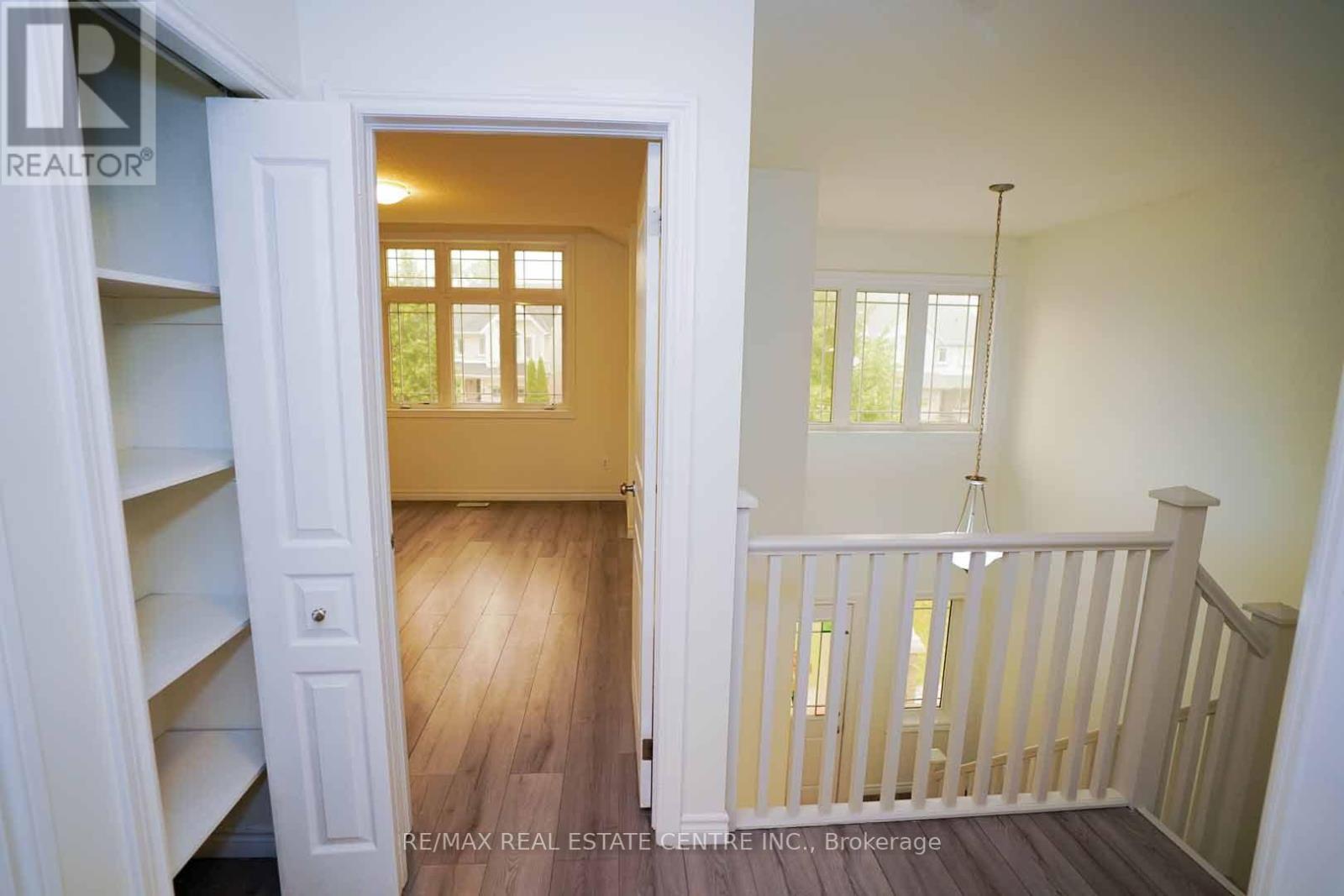 18 HERITAGE DRIVE - 20