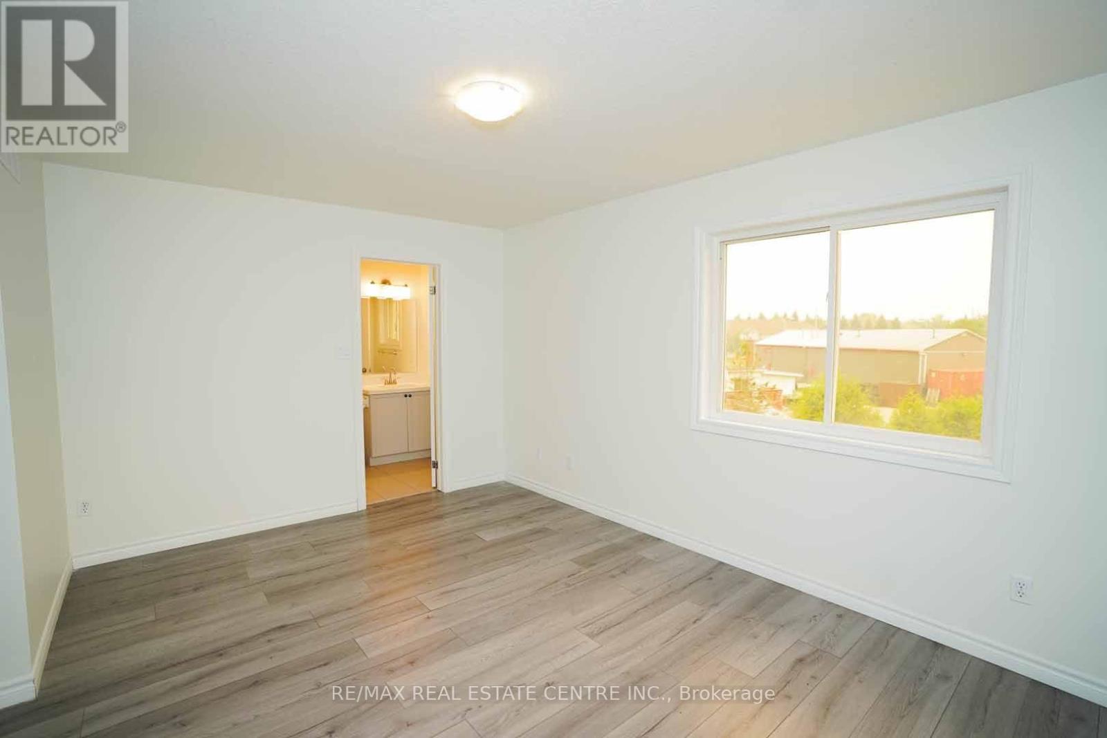 18 HERITAGE DRIVE - 29