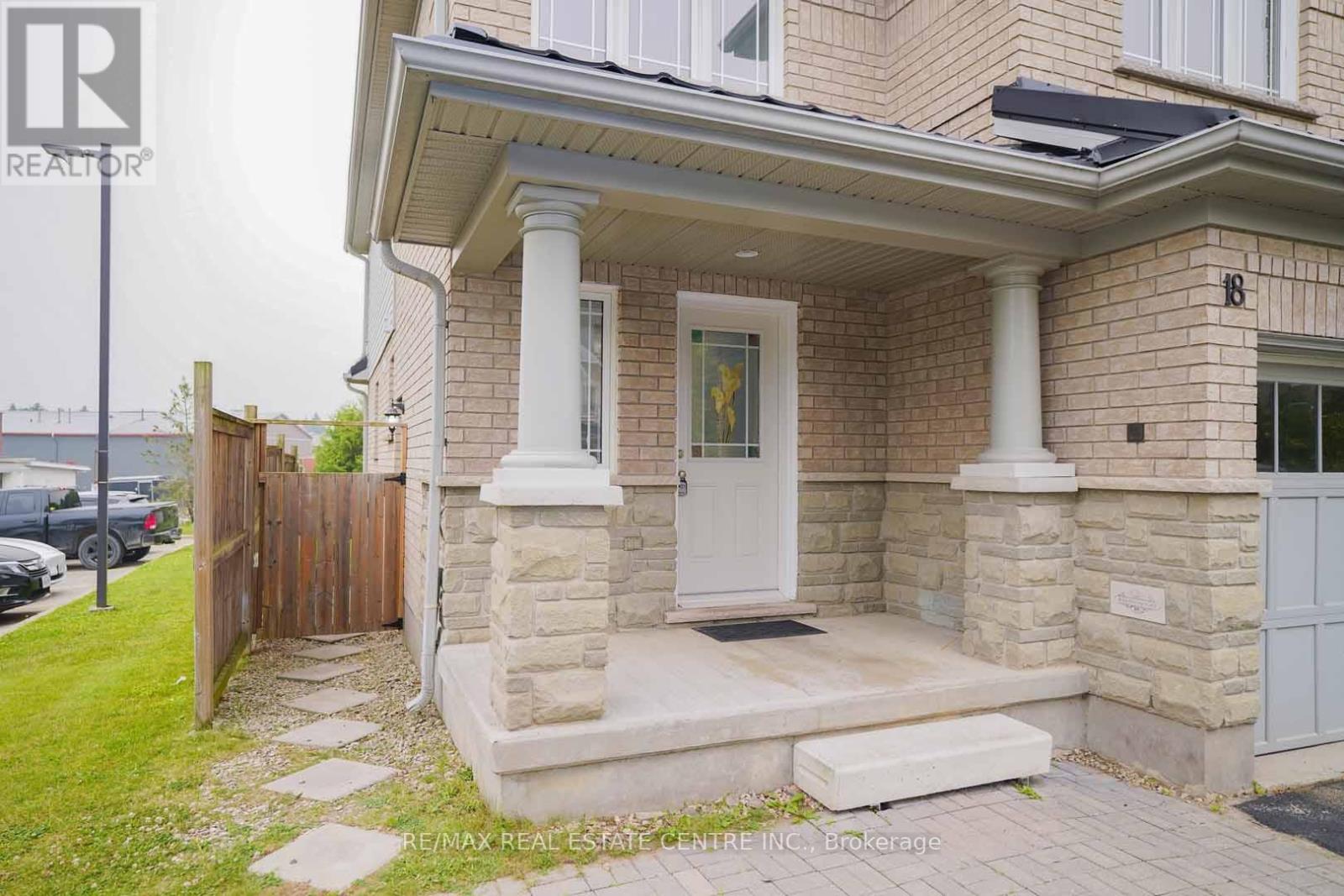 18 HERITAGE DRIVE - 3
