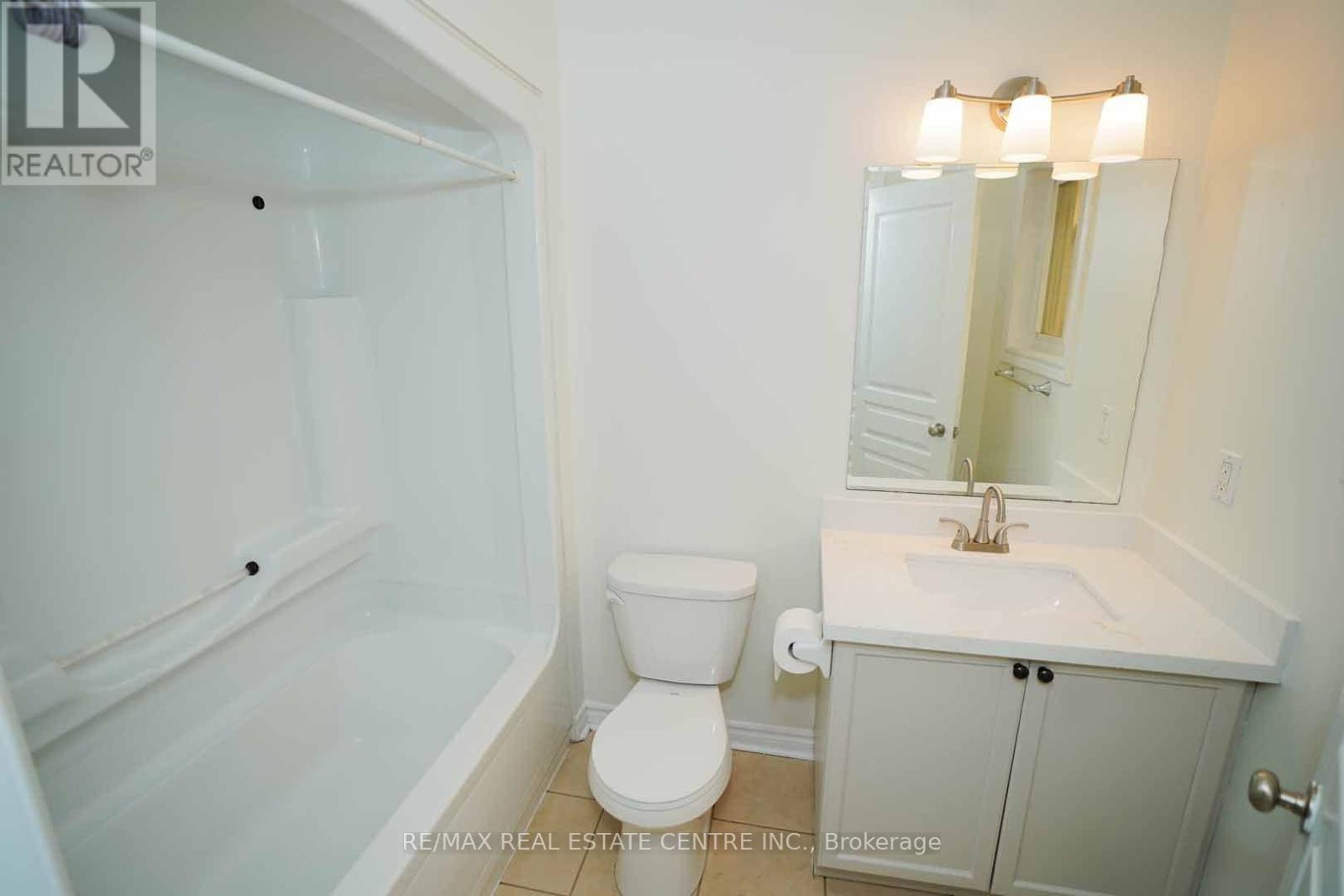 18 HERITAGE DRIVE - 30