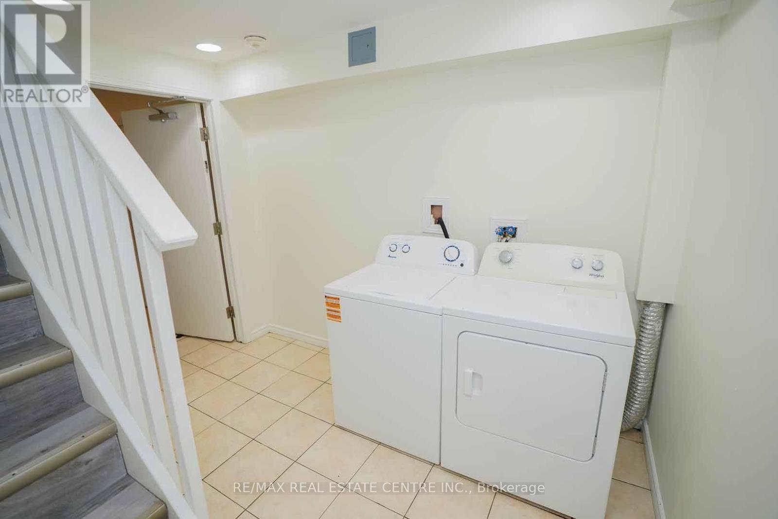 18 HERITAGE DRIVE - 37