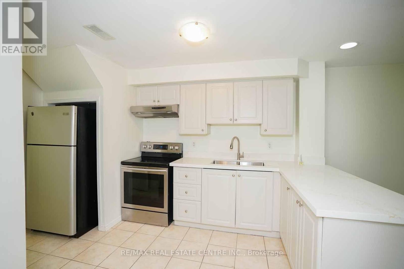 18 HERITAGE DRIVE - 39