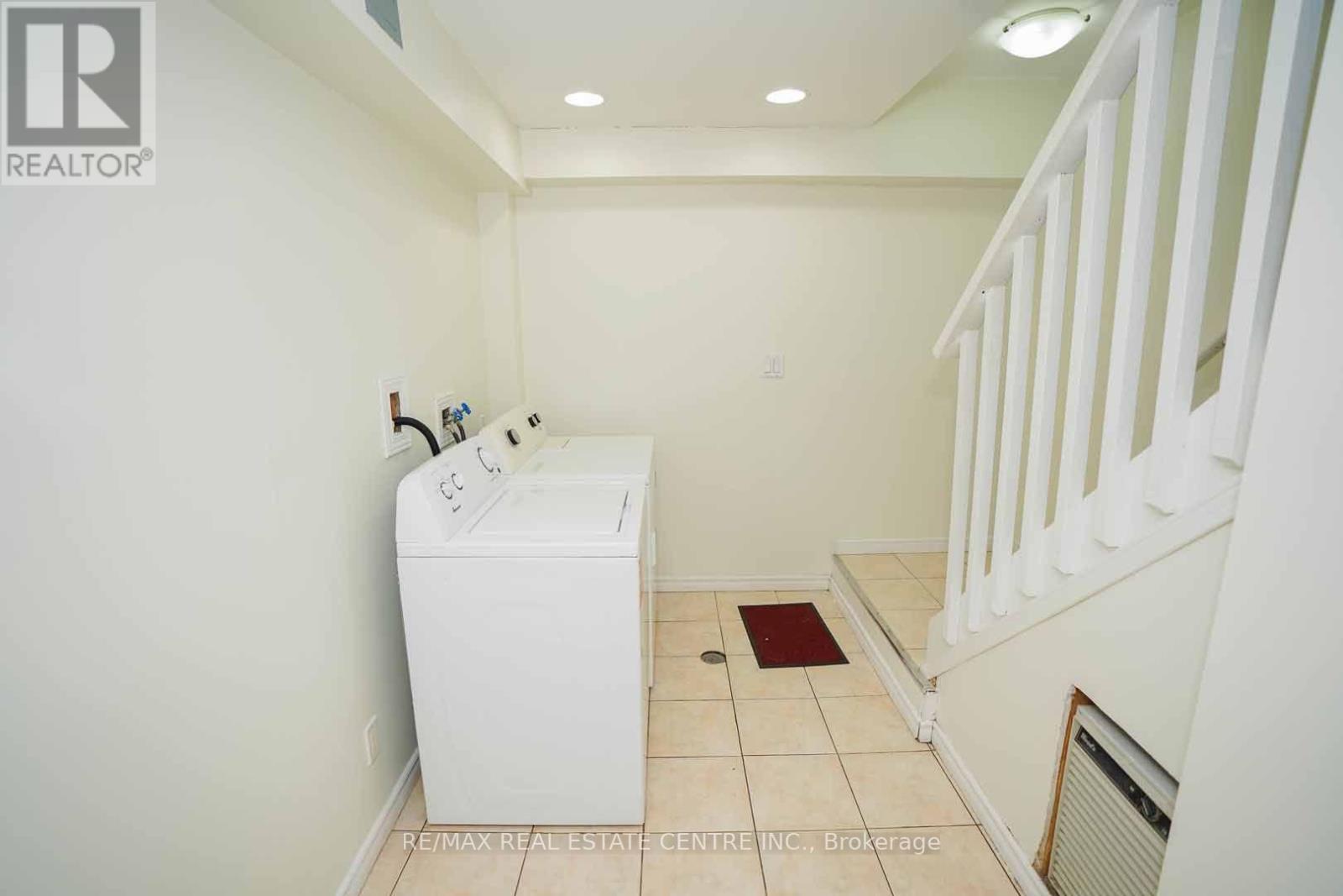 18 HERITAGE DRIVE - 48