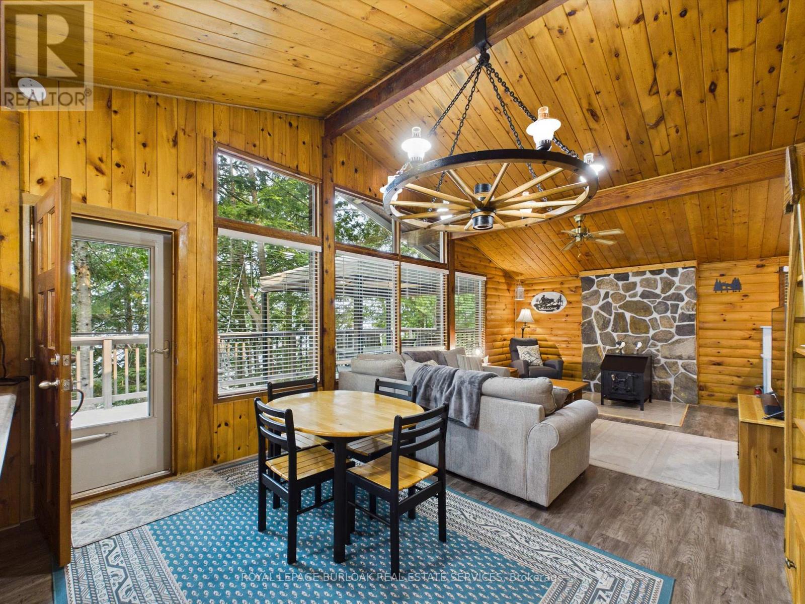224 FAWN ROAD N - 11