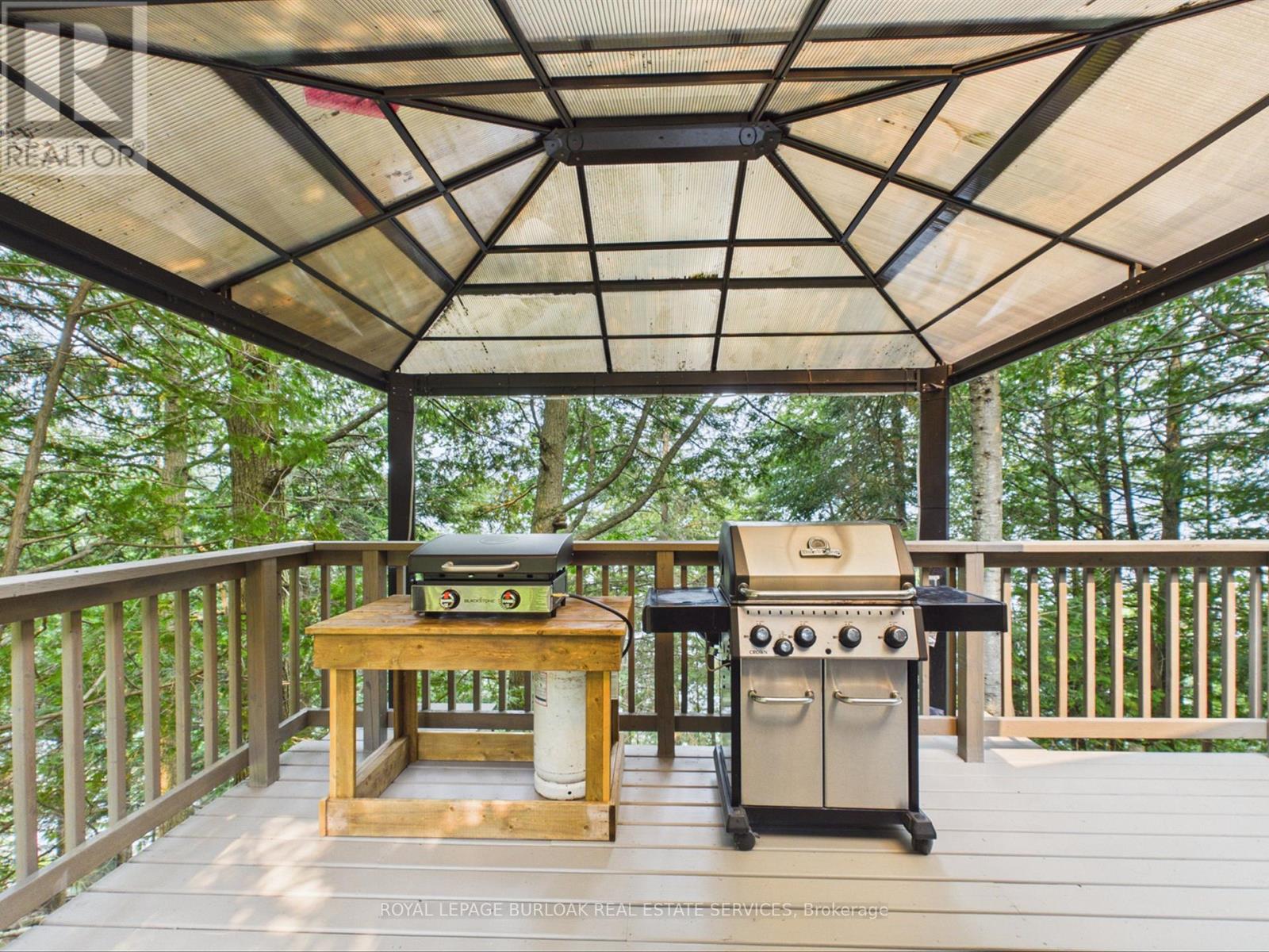 224 FAWN ROAD N - 25