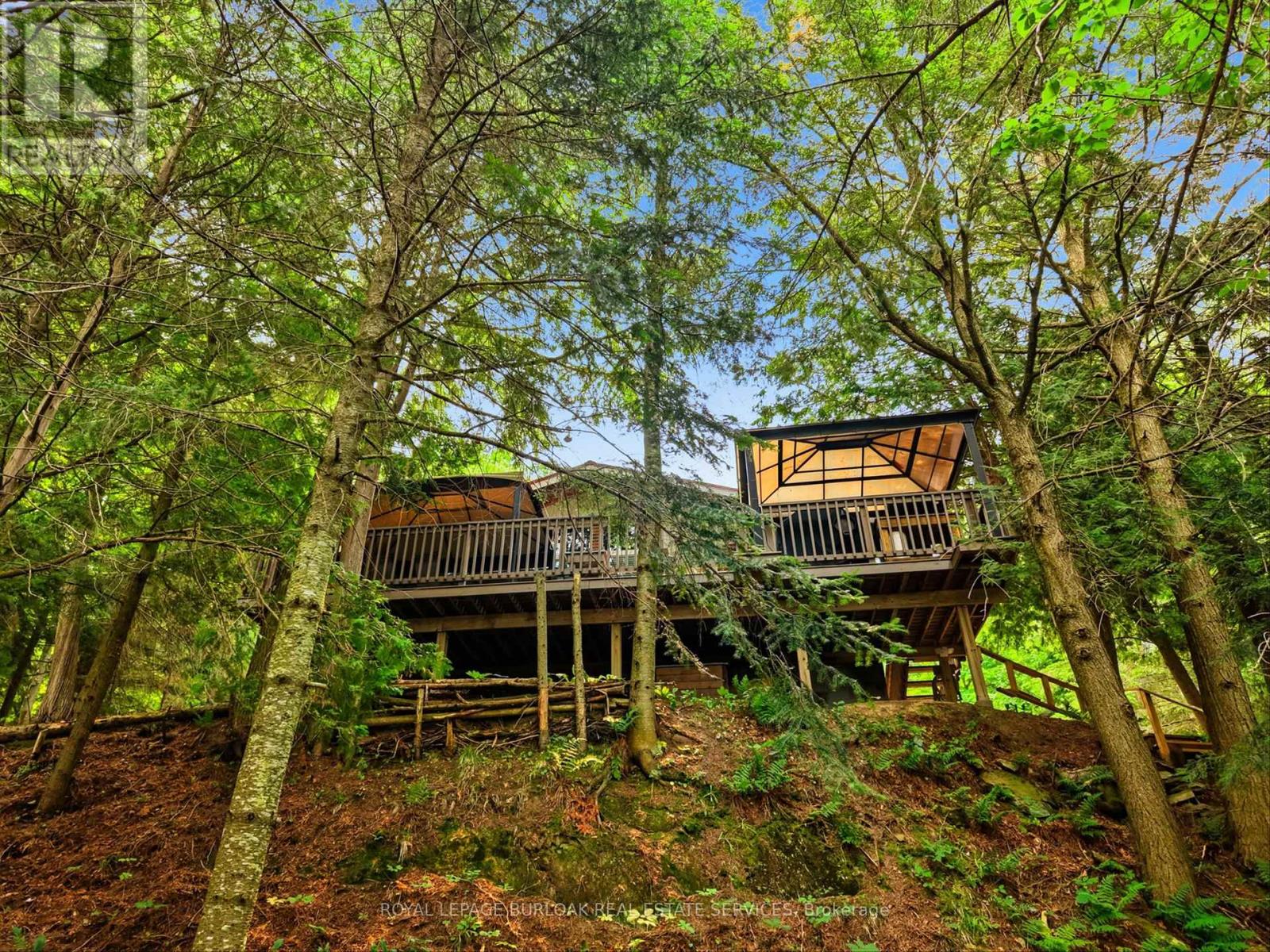 224 FAWN ROAD N - 35