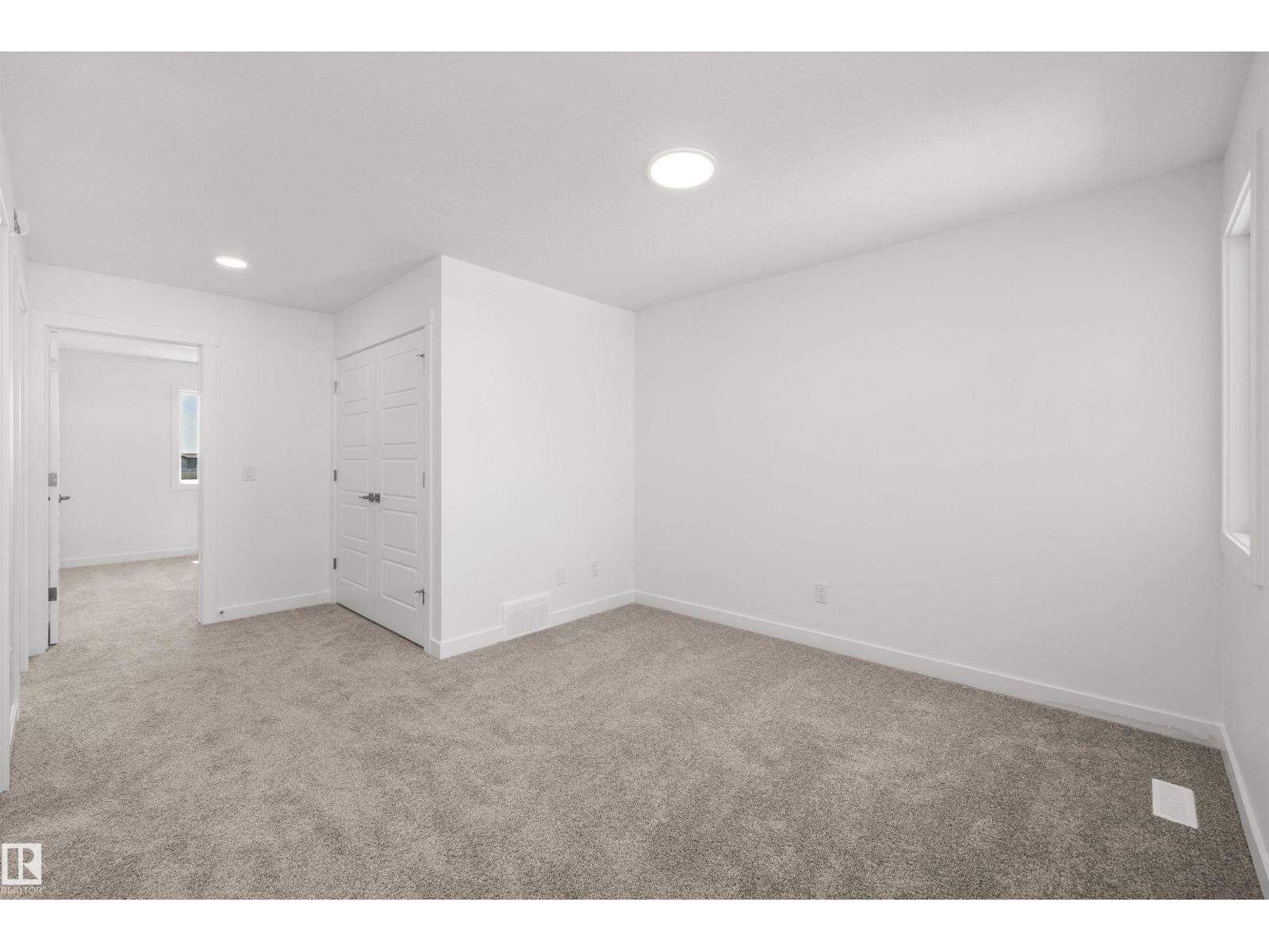 18923 28 AV NW - 22